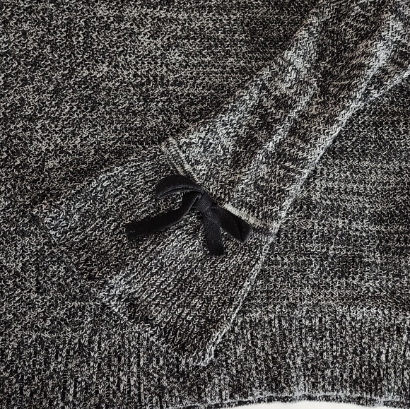 Loft Bow Statement Sleeve Sweater Cotton Round Neck Marled Black Knit Large - Picture 8 of 14